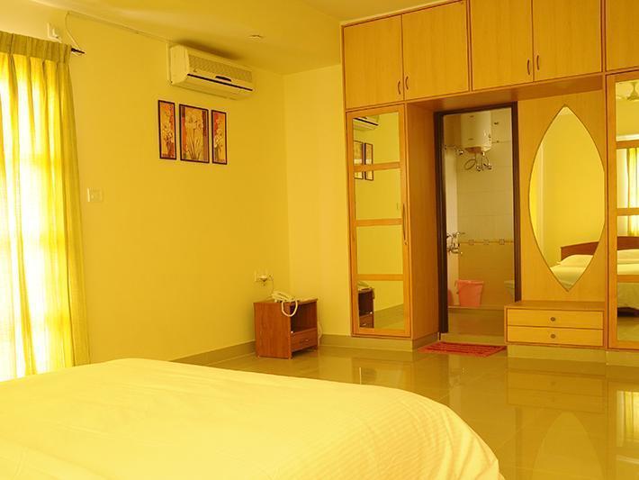 The Grand Serenity Apartment Hotel Bangalore Exteriör bild