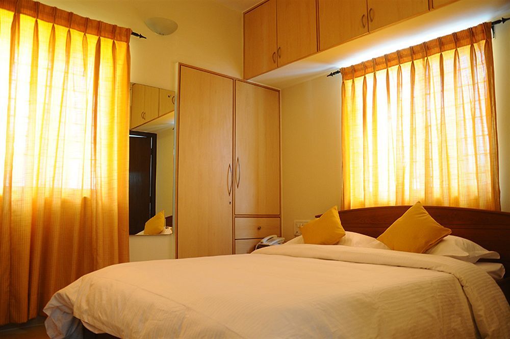 The Grand Serenity Apartment Hotel Bangalore Exteriör bild