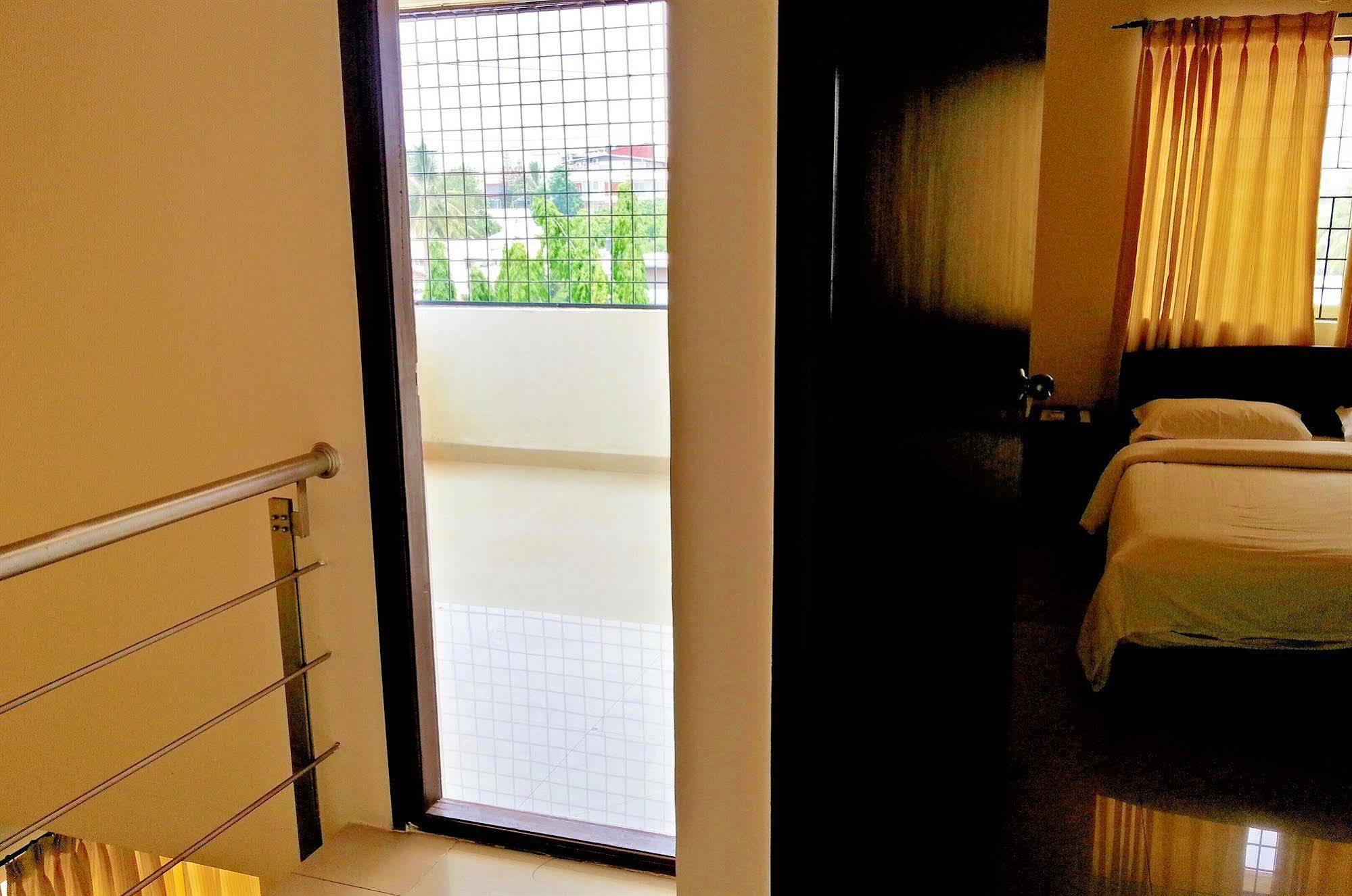 The Grand Serenity Apartment Hotel Bangalore Exteriör bild